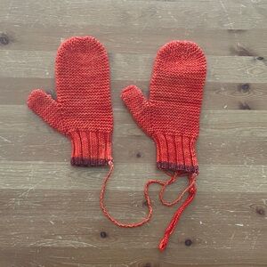 Misha And Puff Safe Harbor Mittens in Red Flame